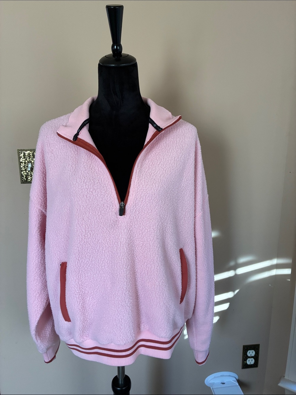 Sweatshirt